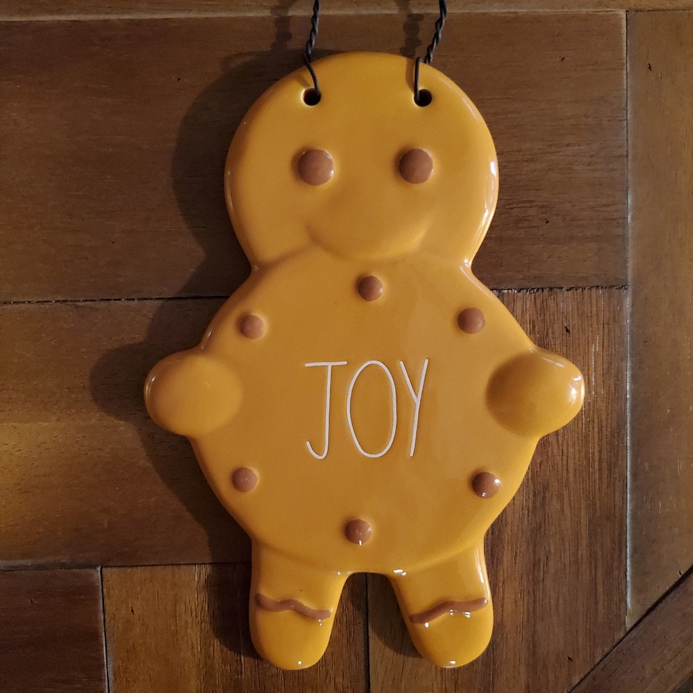 Rae Dunn orange Gingerbread Man "JOY" ceramic holiday decor wall hanging plaque - Picture 4 of 13